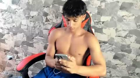 Snapshot of zyzz_1812 chatting on 06.16.26 zyzz_1812 online show from 06.16.26