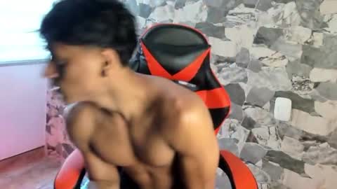 Snapshot of zyzz_1812 chatting on 07.31.26 zyzz_1812 online show from 07.31.26