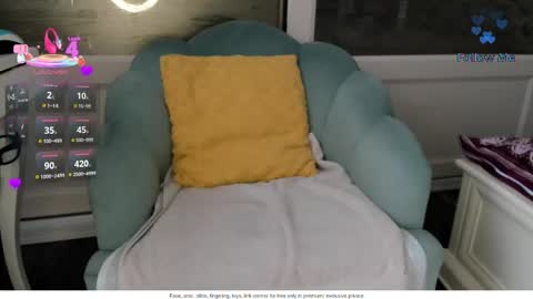 Snapshot of zzzbutterflyxxx chatting on 05.24.26 Miss Carla online show from 05.24.26