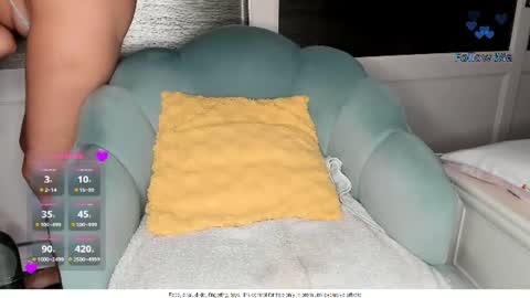 Snapshot of zzzbutterflyxxx chatting on 07.18.26 Miss Carla online show from 07.18.26