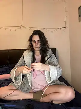 Snapshot of Lunaabbey chatting on 03.16.26 Lunaabbey online show from 03.16.26