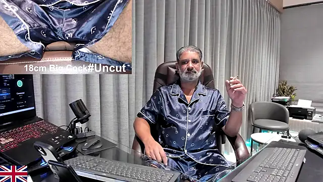 OnlineBossUK online show from 04.04.26