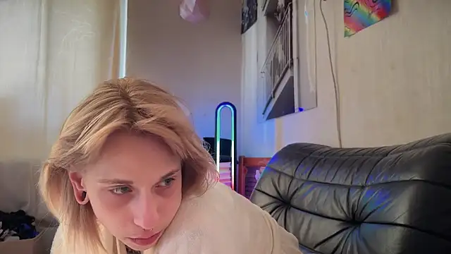 Snapshot of Mannarie_Madsinn chatting on 03.21.25 Mannarie Madsinn online show from 03.21.25