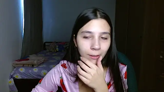 mia  lopez  online show from 09.15.25