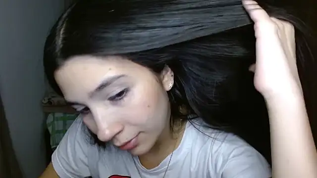 mia  lopez  online show from 09.25.25