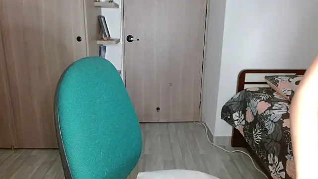 mia  lopez  online show from 04.14.26