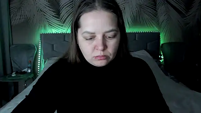 uliastar online show from 12.18.25