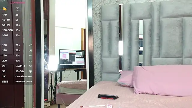 Snapshot of kinkylittlegirll chatting on 03.04.26 kinkylittlegirll online show from 03.04.26