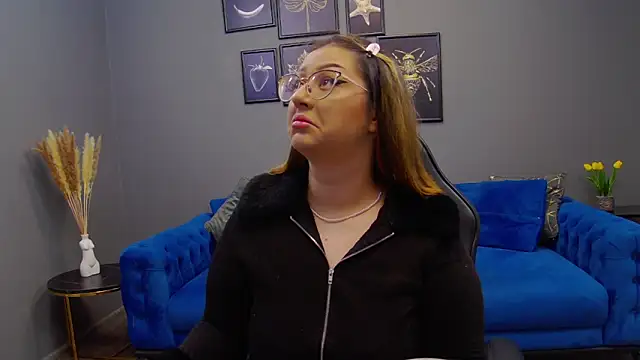 Snapshot of Katewalker_ chatting on 12.09.24 Katewalker online show from 12.09.24