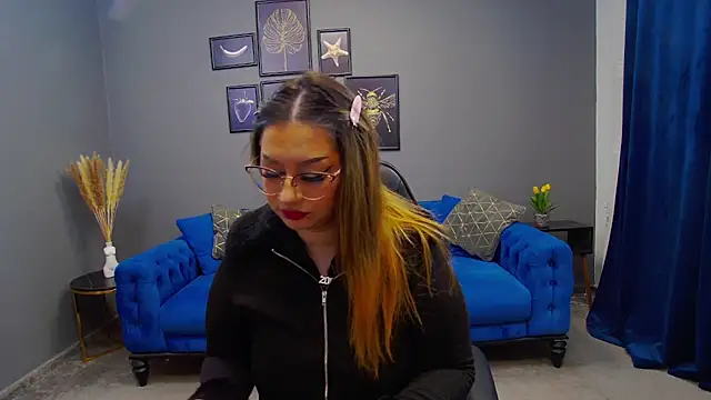 Snapshot of Katewalker_ chatting on 01.13.25 Katewalker online show from 01.13.25