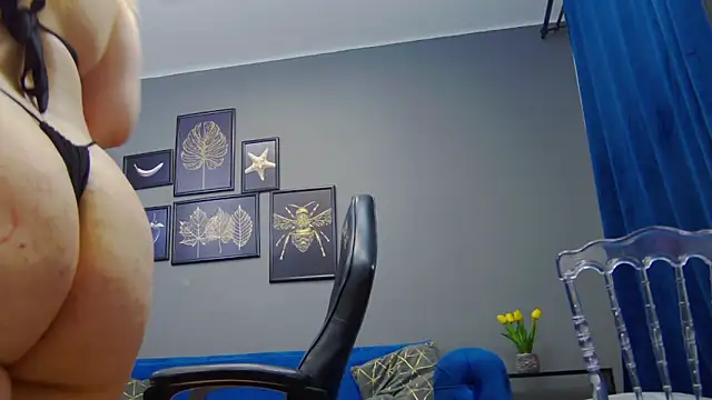 Snapshot of Katewalker_ chatting on 01.16.25 Katewalker online show from 01.16.25