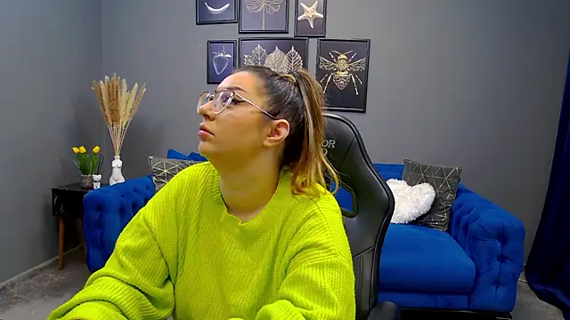 Snapshot of Katewalker_ chatting on 01.23.25 Katewalker online show from 01.23.25