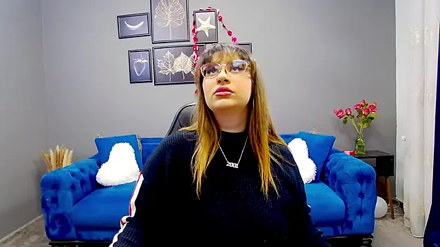 Snapshot of Katewalker_ chatting on 02.19.25 Katewalker online show from 02.19.25