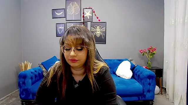 Snapshot of Katewalker_ chatting on 02.21.25 Katewalker online show from 02.21.25