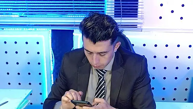 Darko0717 online show from 11.18.25