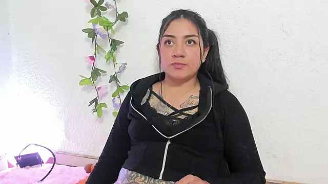 Snapshot of Hanna_moore1 chatting on 12.12.24 Hanna moore1 online show from 12.12.24