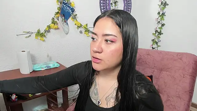 Snapshot of Hanna_moore1 chatting on 12.14.24 Hanna moore1 online show from 12.14.24