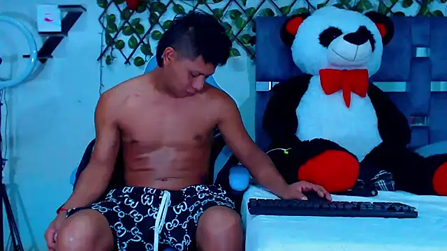 Hakim prettynigg online show from 11.07.25