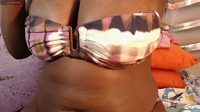 Snapshot of EBONNYGODDESXXX chatting on 02.22.25 EBONNYGODDESXXX online show from 02.22.25