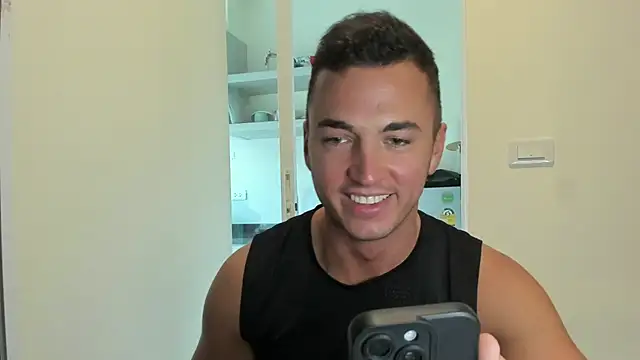 Snapshot of paulblack21 chatting on 02.05.26 paulblack21 online show from 02.05.26