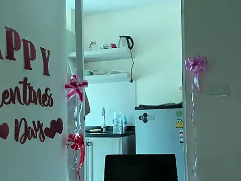 Snapshot of paulblack21 chatting on 02.14.26 paulblack21 online show from 02.14.26