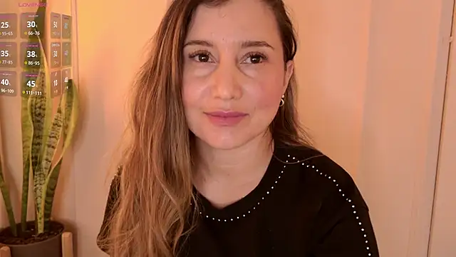 Angela smile online show from 05.26.26
