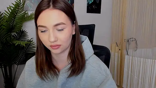 GracefulLook online show from 02.17.25