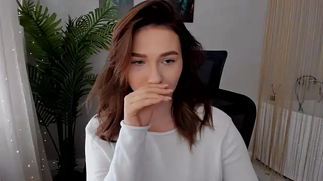 GracefulLook online show from 02.28.25