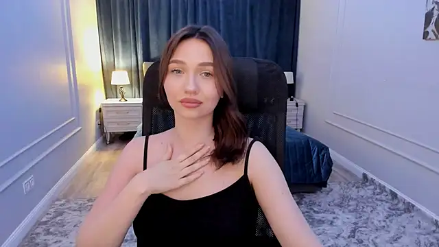 GracefulLook online show from 03.18.25