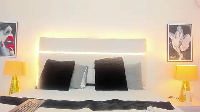 TaylorEvanss online show from 04.01.26