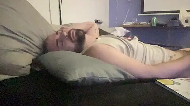 Snapshot of Fr4nk1eFFuxxx chatting on 09.12.25 Fr4nk1eFFuxxx online show from 09.12.25