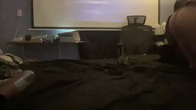 Snapshot of Fr4nk1eFFuxxx chatting on 09.19.25 Fr4nk1eFFuxxx online show from 09.19.25