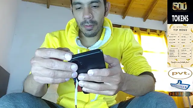 JohanyLatino online show from 05.18.26