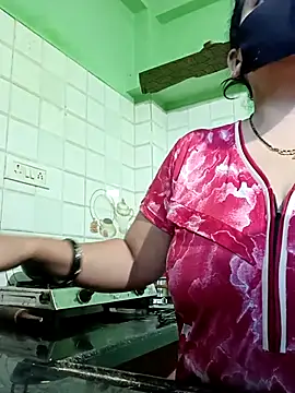 Snapshot of sematomar chatting on 02.13.25 sematomar online show from 02.13.25