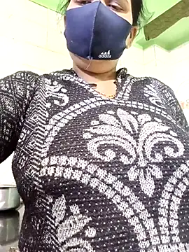 Snapshot of sematomar chatting on 02.19.25 sematomar online show from 02.19.25