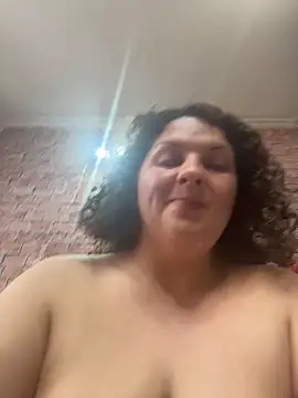 Snapshot of Taisia_W chatting on 05.17.26 Taisia W online show from 05.17.26