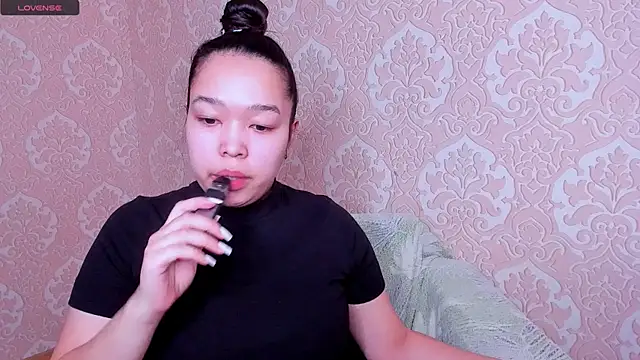 Snapshot of Kris_top_Lee chatting on 04.07.26 Kris top Lee online show from 04.07.26