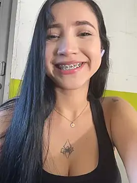 Snapshot of emma_woods_ chatting on 01.06.25 emma woods online show from 01.06.25