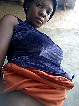 Snapshot of sweet_zara01 chatting on 05.17.26 sweet zara01 online show from 05.17.26