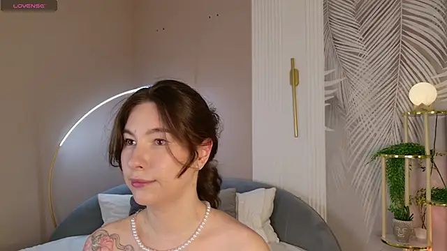 Snapshot of Marie_Diaze chatting on 05.02.26 Marie Diaze online show from 05.02.26