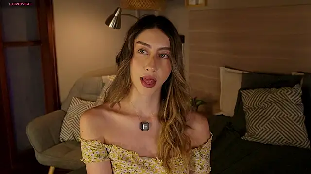 Snapshot of lua_ferch__ chatting on 02.10.26 lua ferch online show from 02.10.26