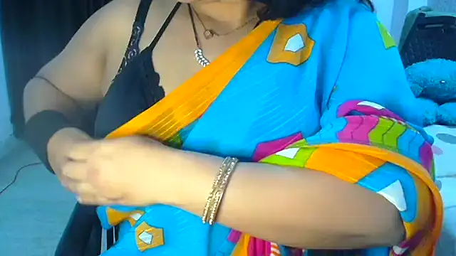 Snapshot of Maria_55 chatting on 12.12.24 Maria 55 online show from 12.12.24