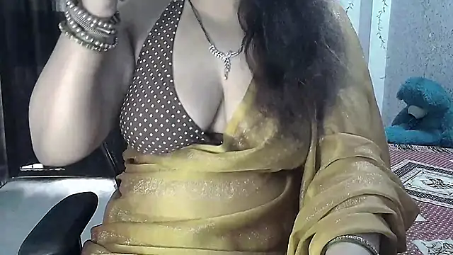 Snapshot of Maria_55 chatting on 10.22.25 Maria 55 online show from 10.22.25