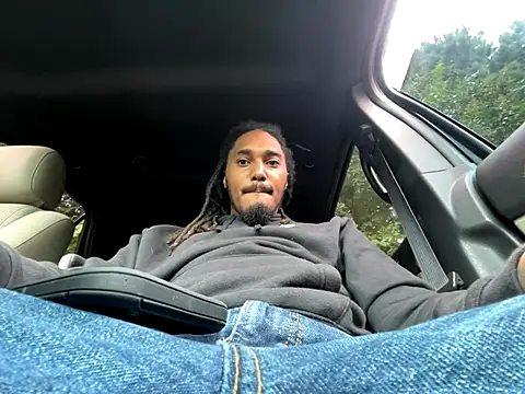 Snapshot of BD2LONG chatting on 09.10.25 BD2LONG online show from 09.10.25