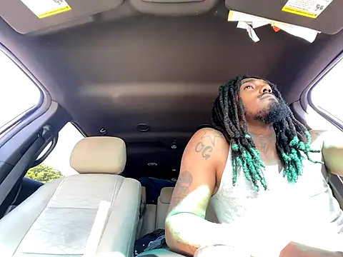 Snapshot of BD2LONG chatting on 09.11.25 BD2LONG online show from 09.11.25