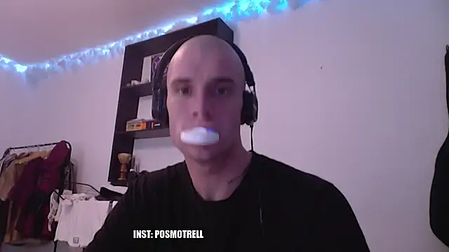 Snapshot of ETHAN_MOORE chatting on 02.20.26 ETHAN MOORE online show from 02.20.26