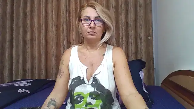 PussyEvely online show from 11.14.25