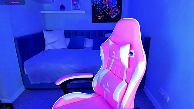 Snapshot of Lexi_Split chatting on 02.11.25 Lexi Split online show from 02.11.25