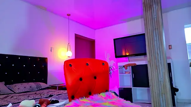 SQUIRT4UMEGAN online show from 01.13.26