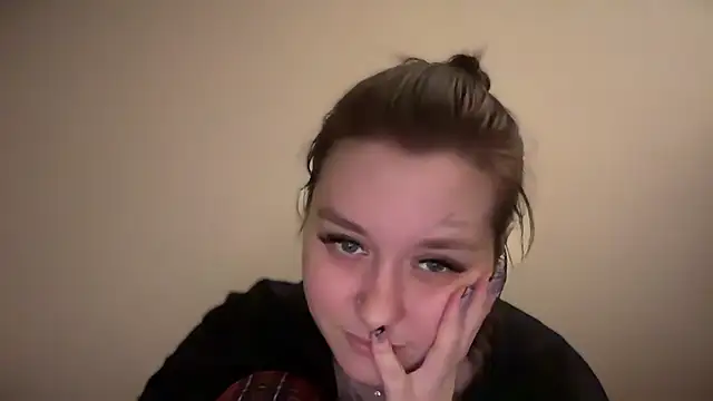 Isabel-Bailey online show from 01.22.25